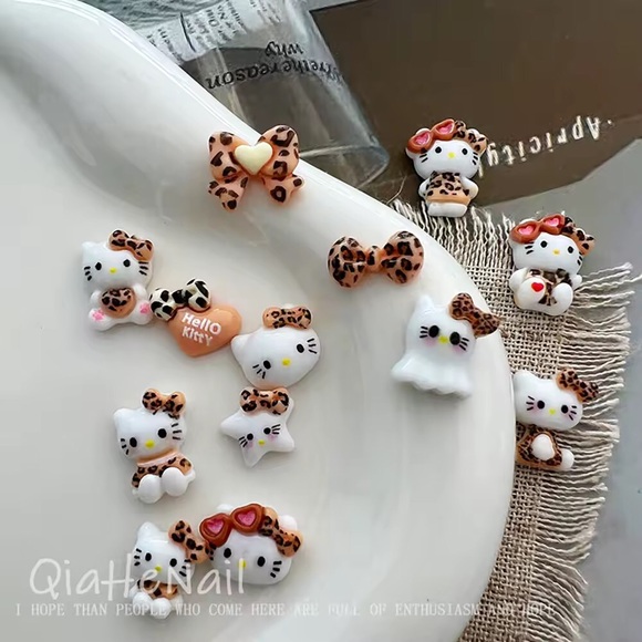 Leopard print KT charms ๐ - Picture 10 of 12